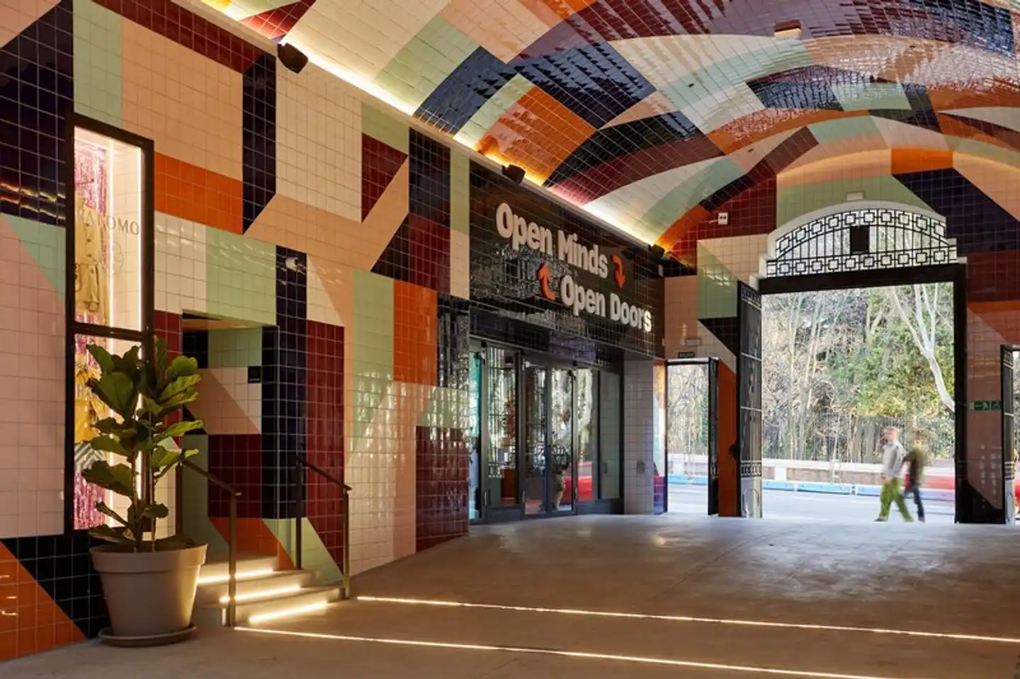 The Social Hub Madrid 4* Aussenansicht