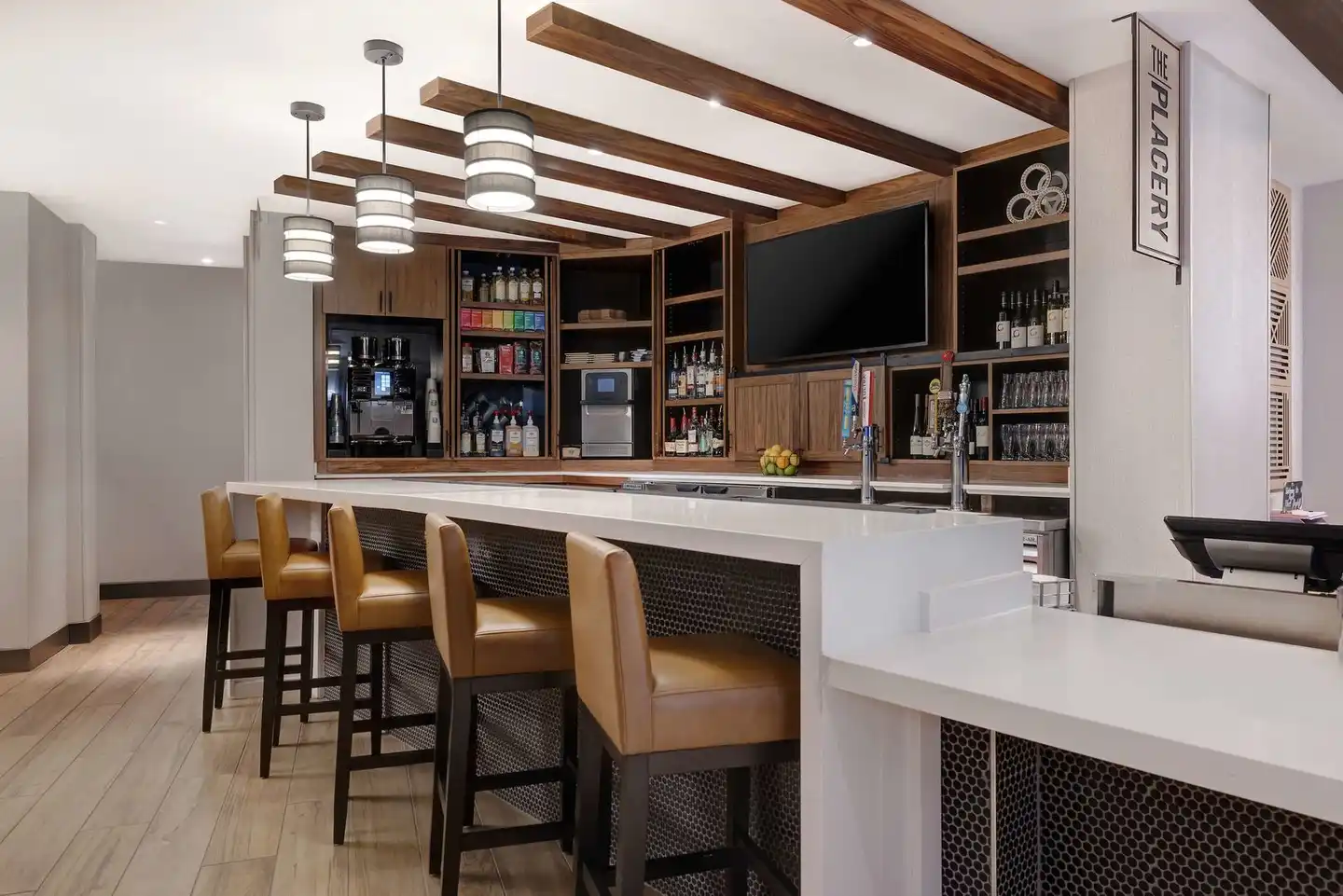 Hyatt Place Flagstaff Bar