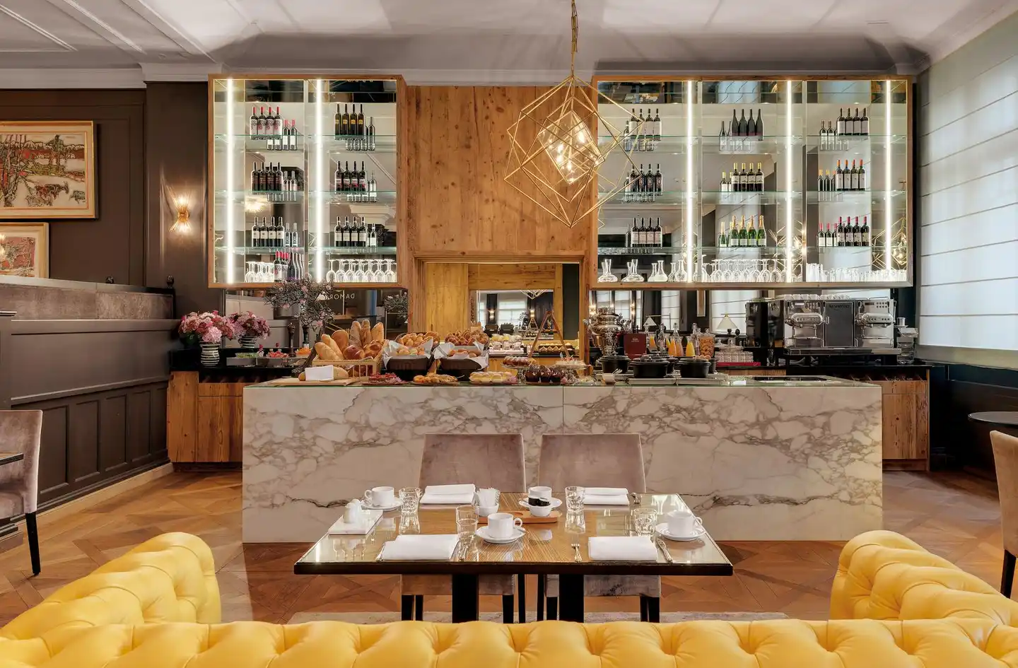 Morosani Schweizerhof Restaurant