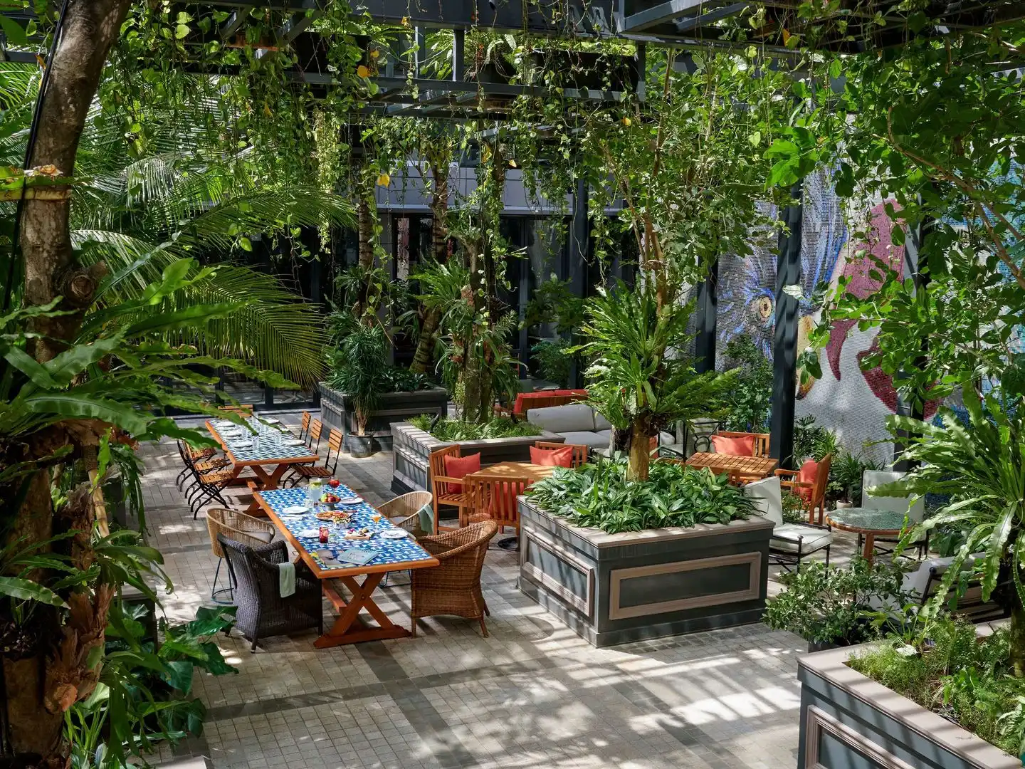 25hours Hotel Jakarta The Oddbird