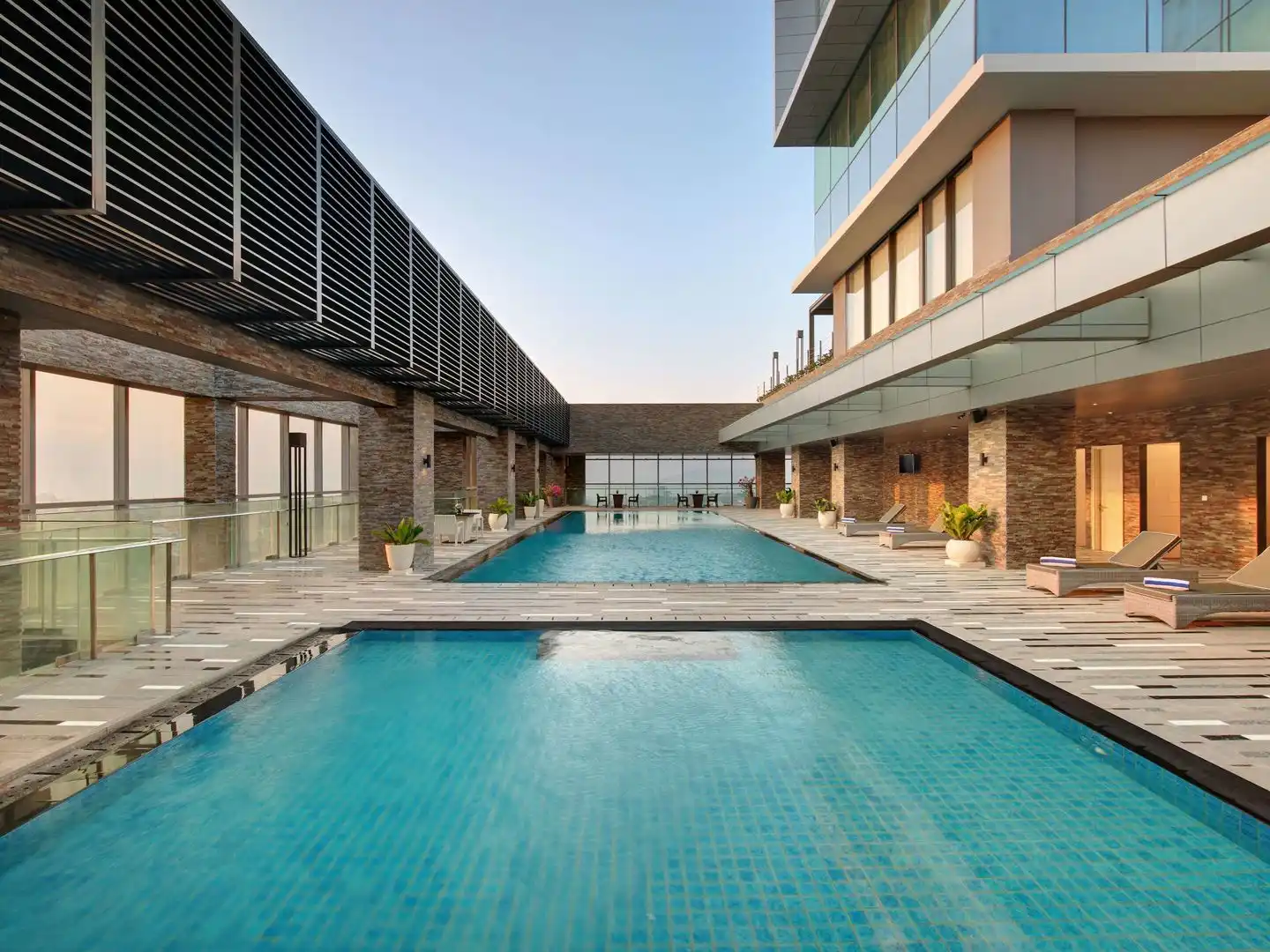 Grand Mercure Lampung Pool