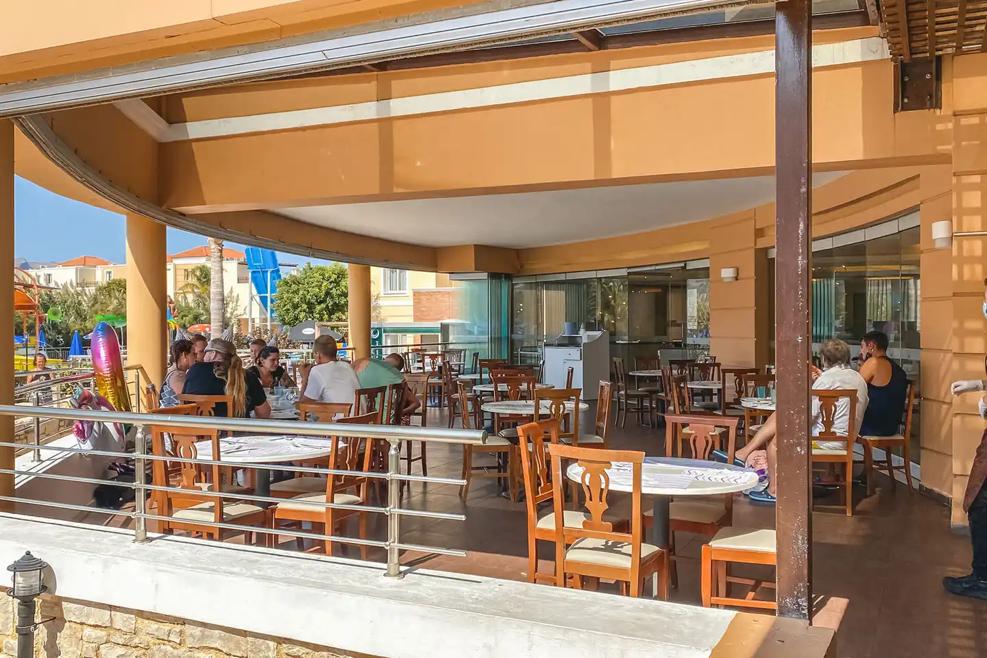 Chrispy Waterpark Resort Restaurant