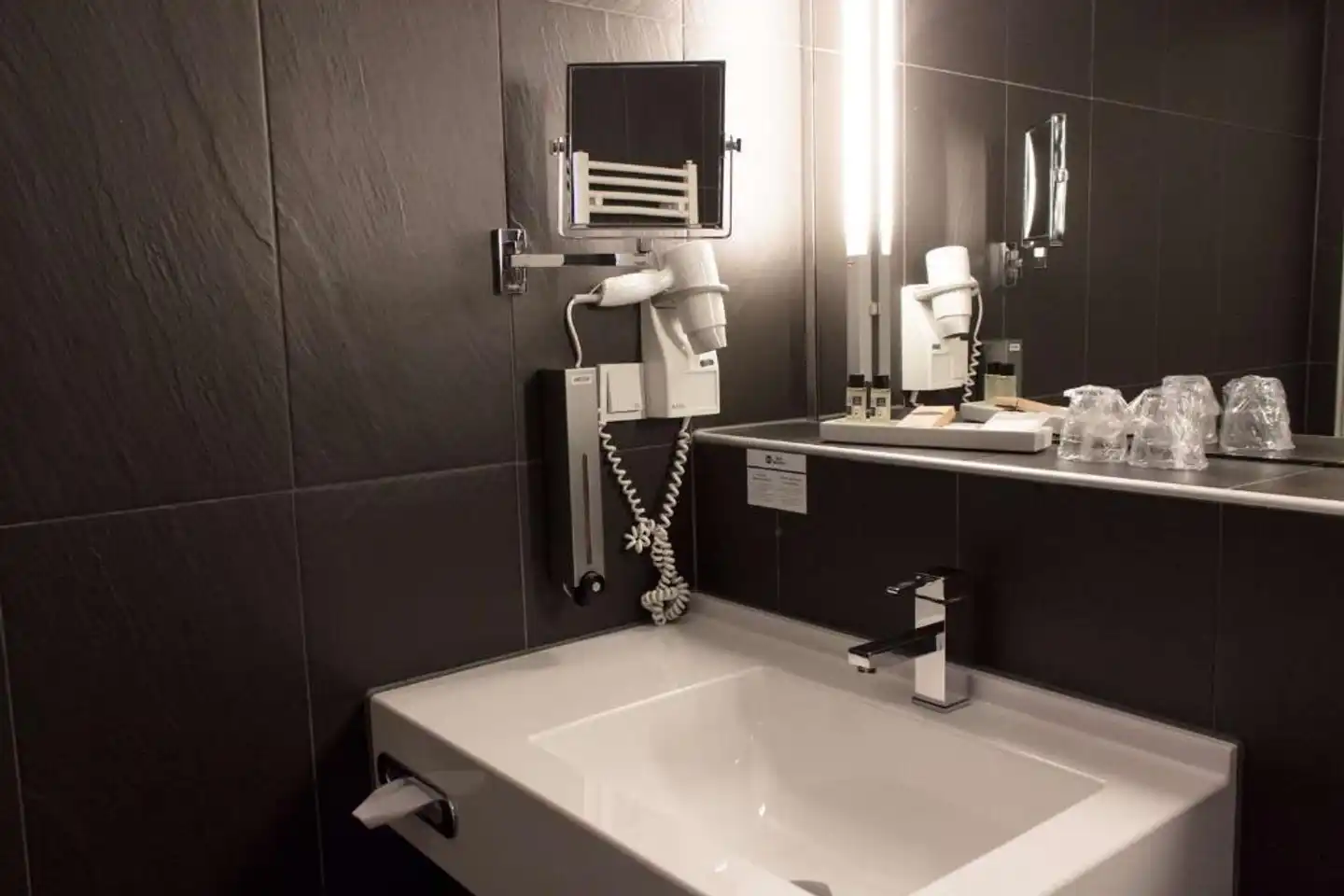 Best Western Plaza Hotel Wels Badezimmer