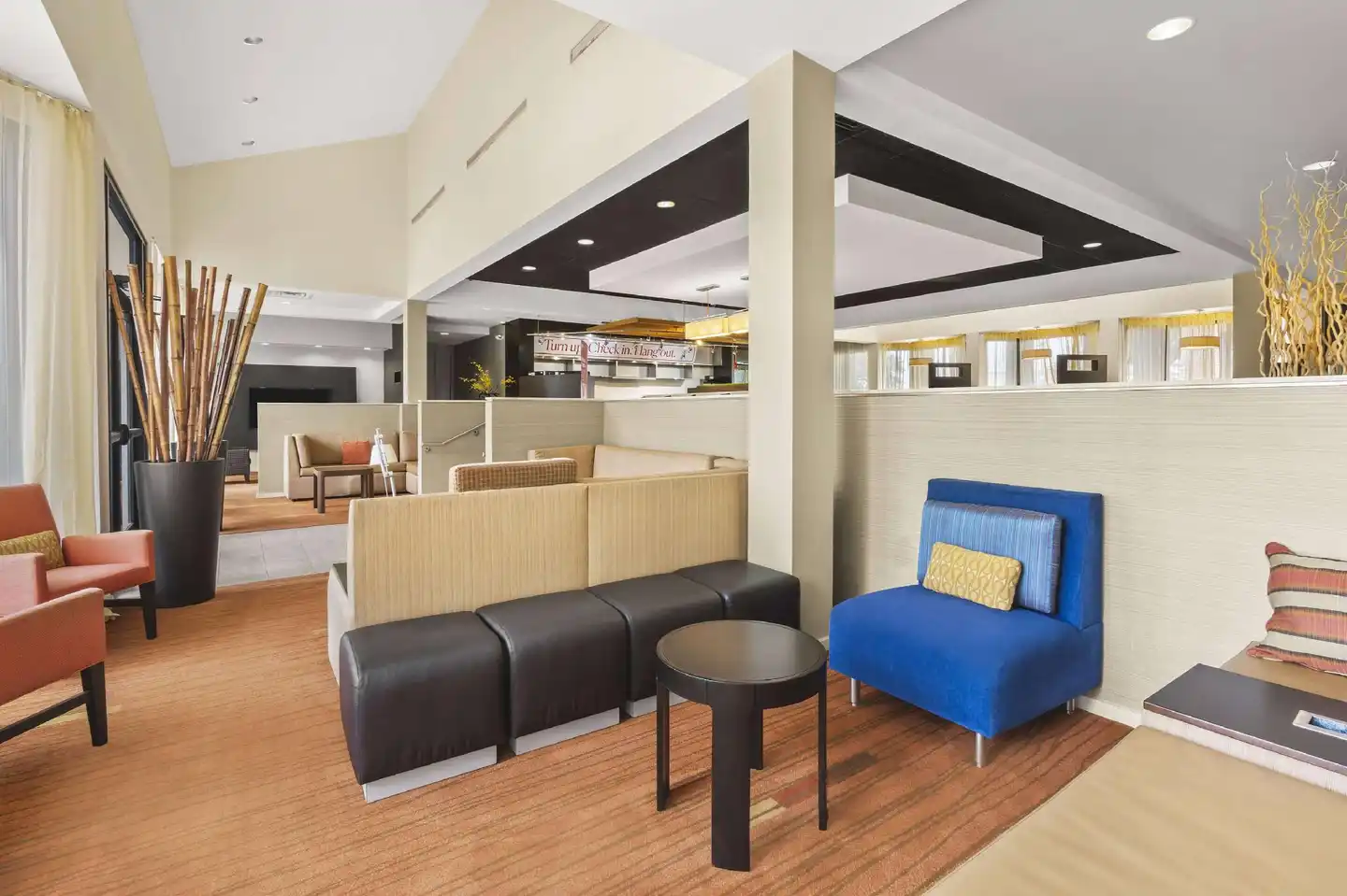 Super 8 by Wyndham Dallas Love Field Airport Lobby