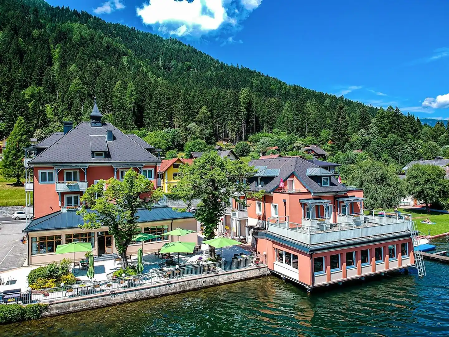 Strandhotel Burgstaller Aussenansicht