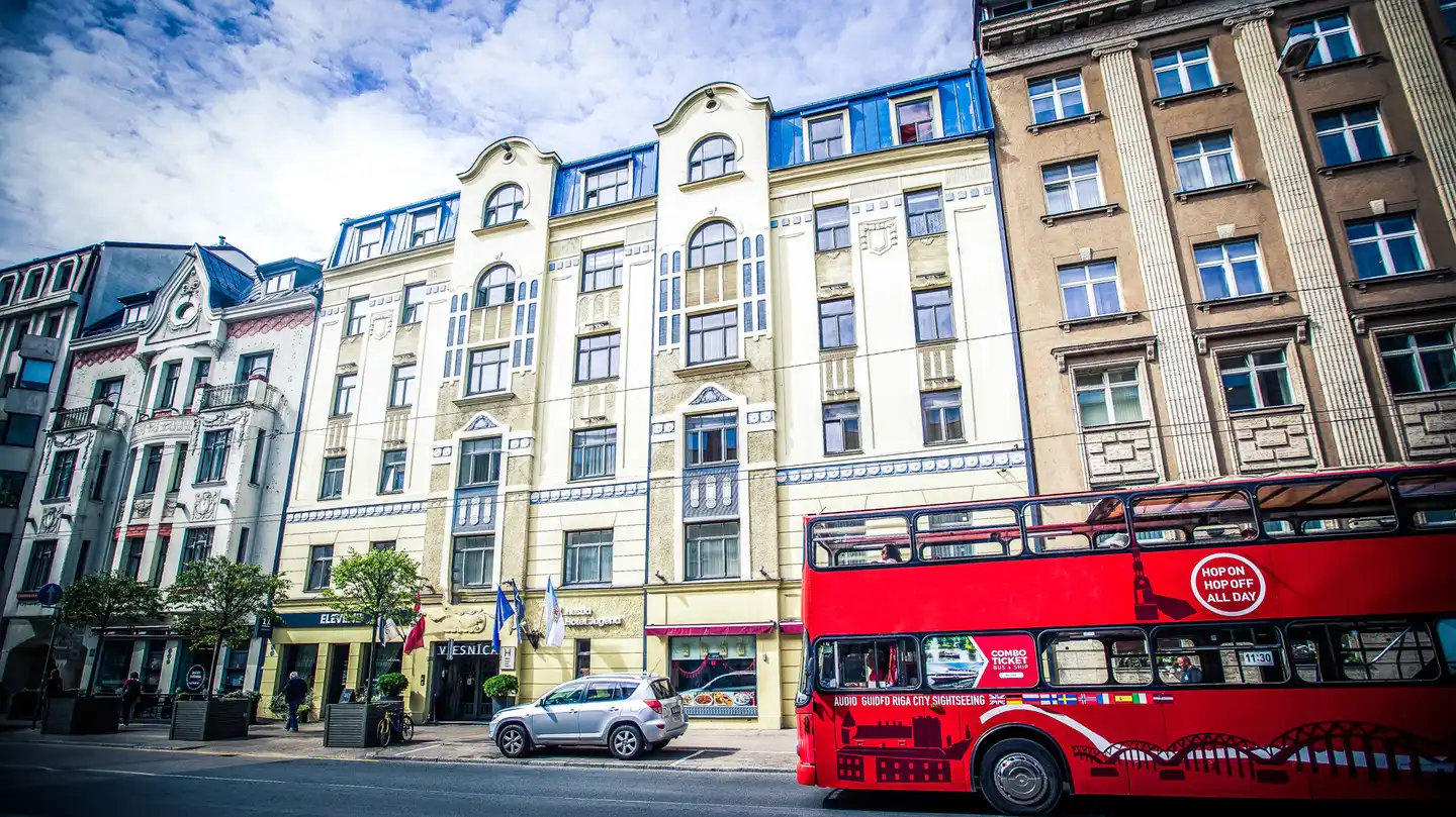 Hestia Hotel Jugend Aussenansicht