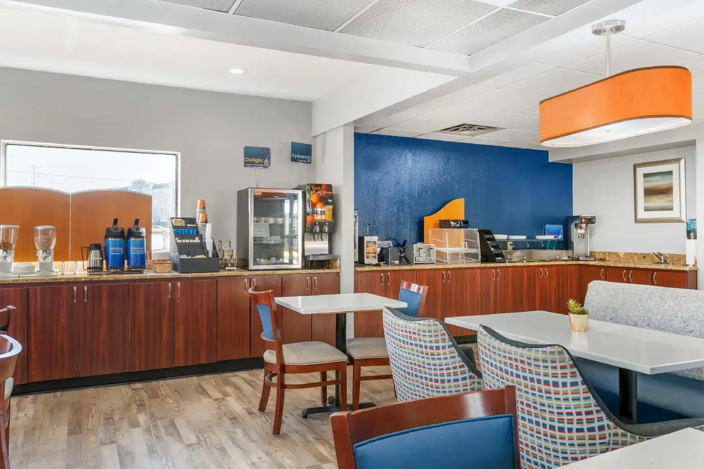Best Western Royal Inn Bar