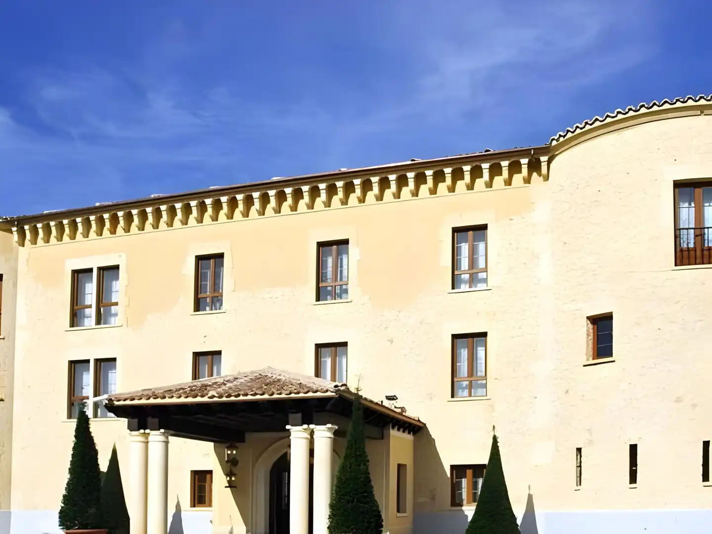 Hotel Cándido Aussenansicht