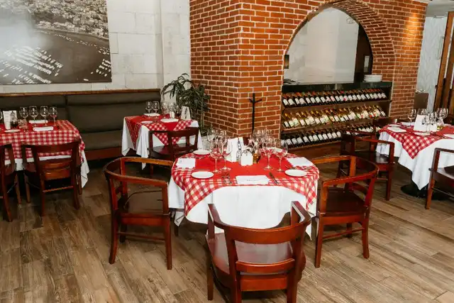 Emporio Cancún Restaurant
