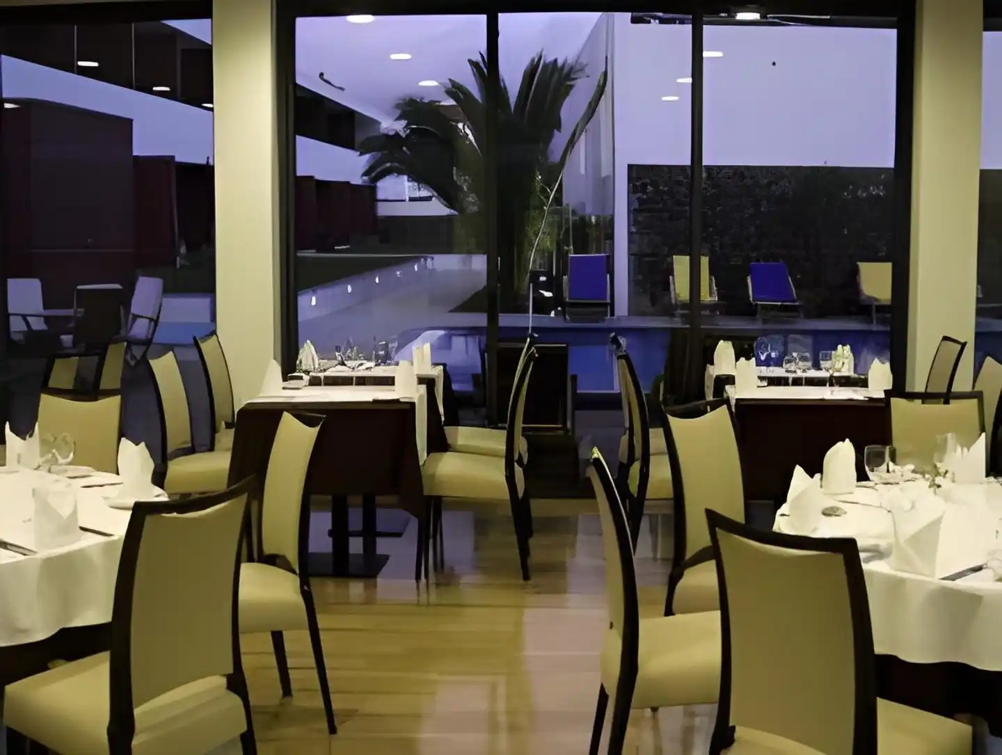 Antillia Hotel Apartamento Restaurant