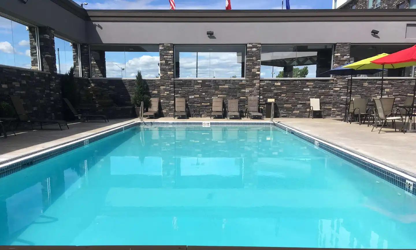 Carriage House Hotel & Conference Centre Hallenbad