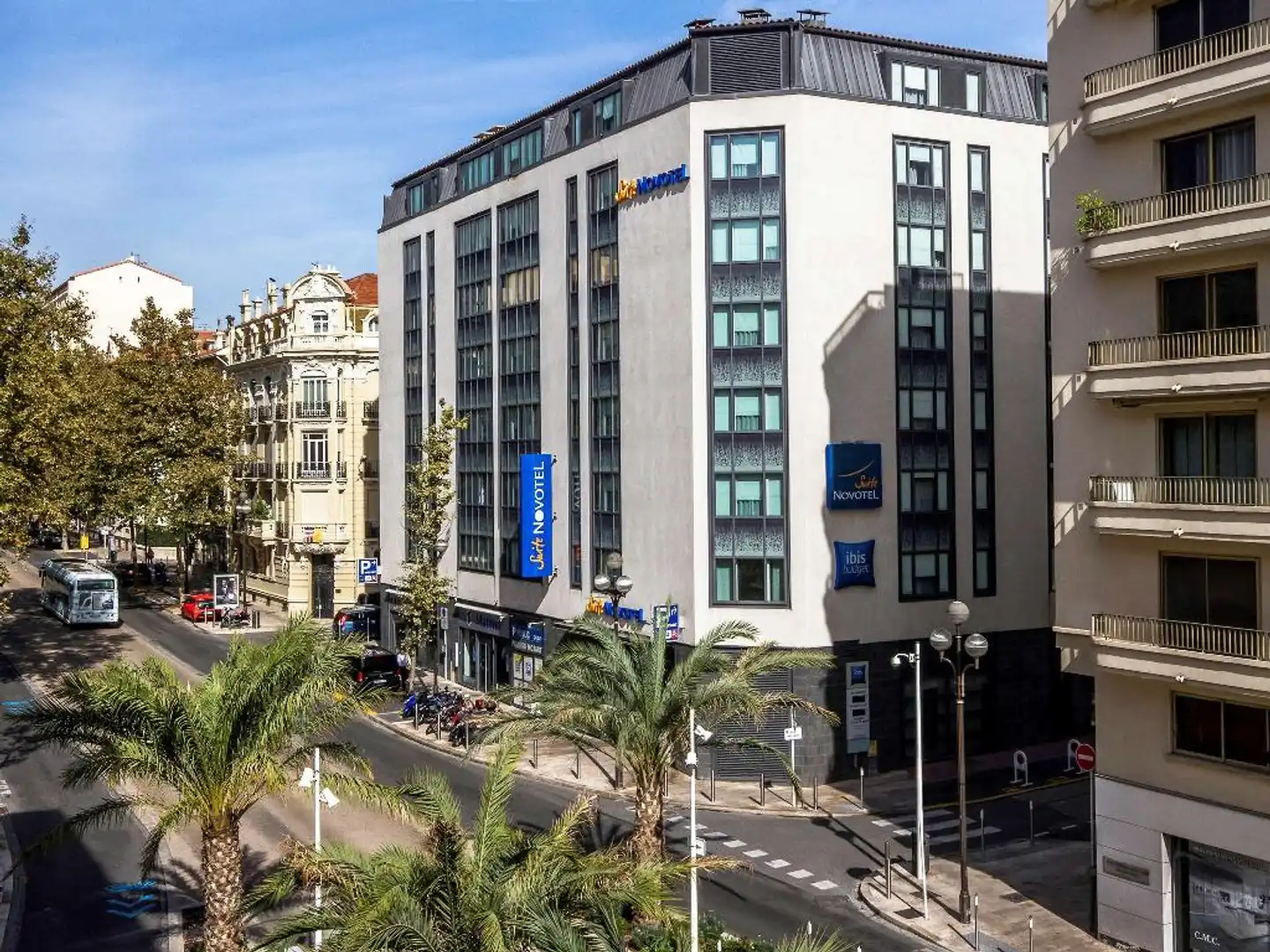 Novotel Suites Cannes Centre Hotel Aussenansicht