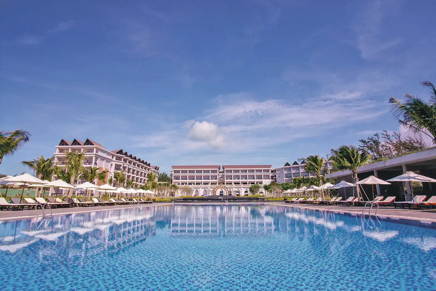 Vietnam Rundreise & Baden Pool