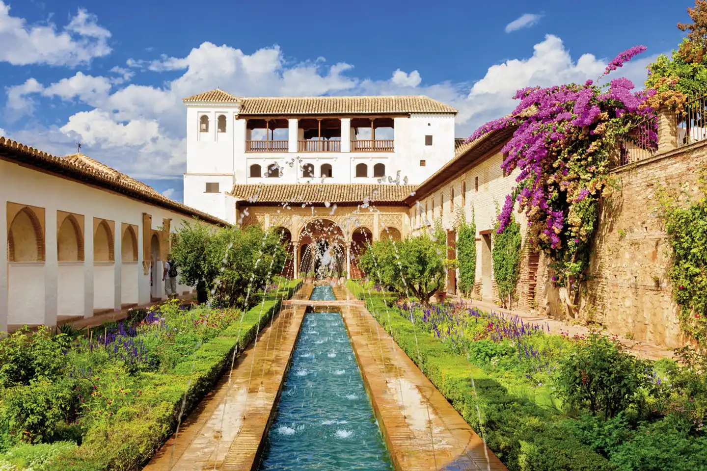 Schönheiten Südspaniens - Busrundreise Andalusien Aussenansicht