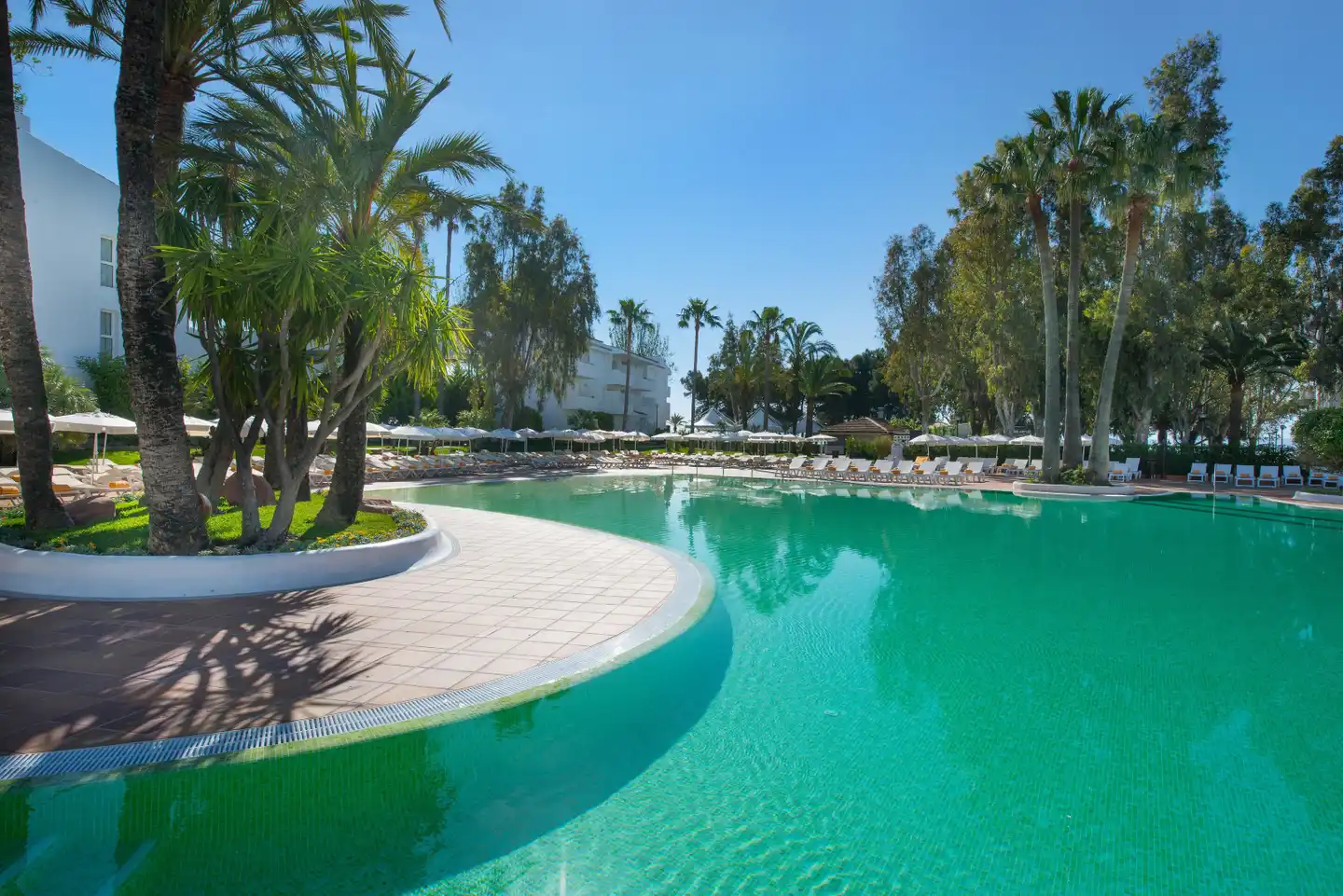 Iberostar Waves Ciudad Blanca Pool