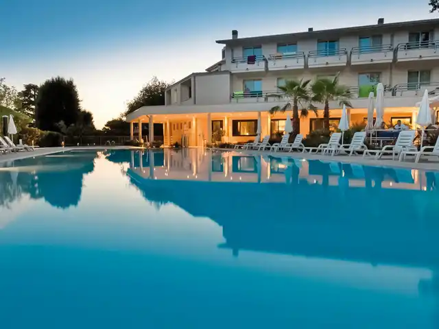 Du Parc Sirmione Pool