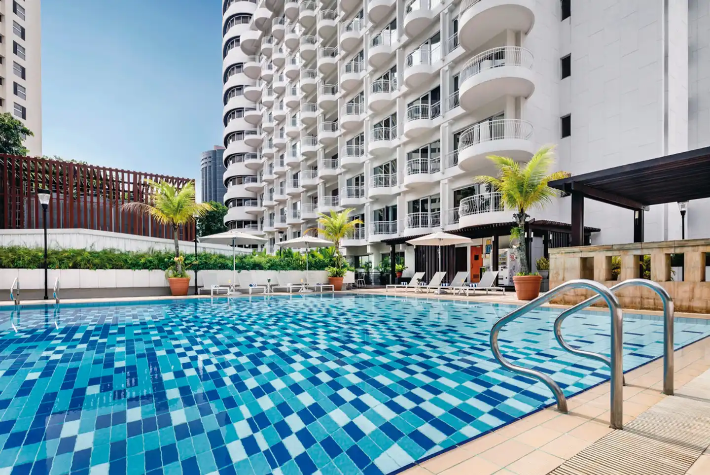 Copthorne King's Hotel Pool