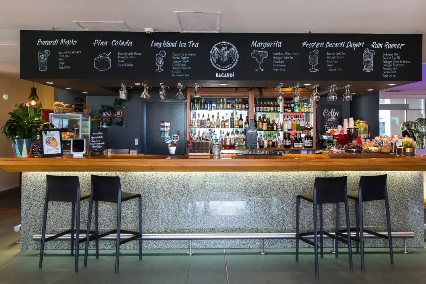 ibis Sydney Darling Harbour Bar