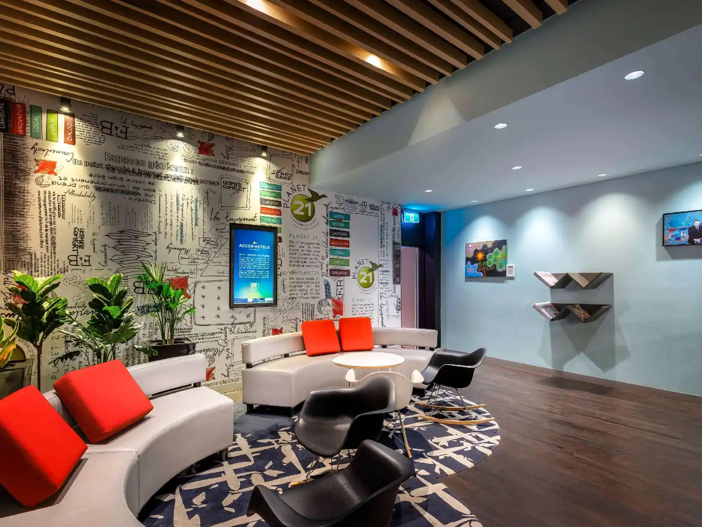 ibis Melbourne - Hotel & Apartments Lobby