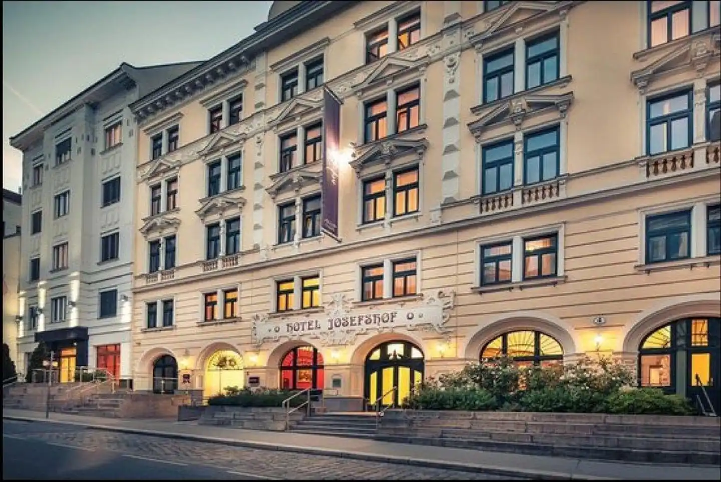 Hotel Josefshof am Rathaus Aussenansicht