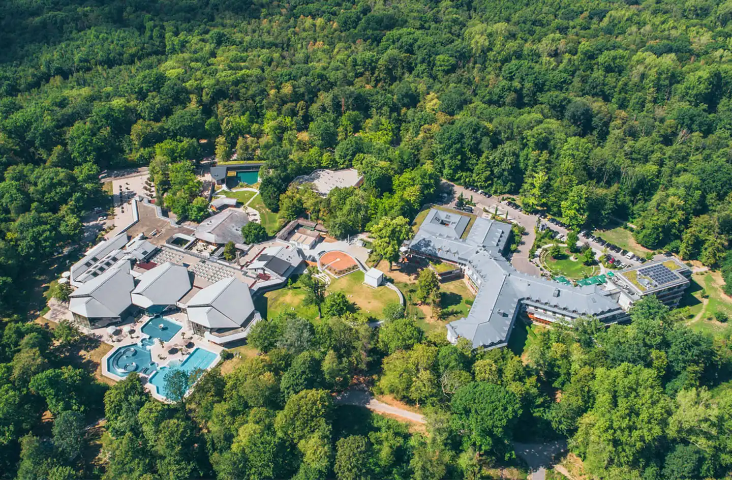 Dorint An den Thermen Freiburg Aussenansicht