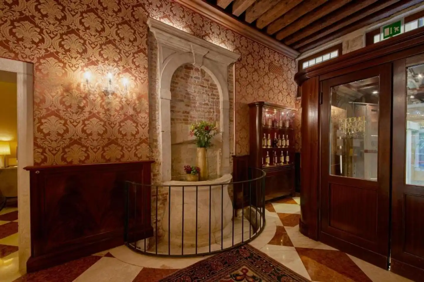 Duodo Palace Lobby