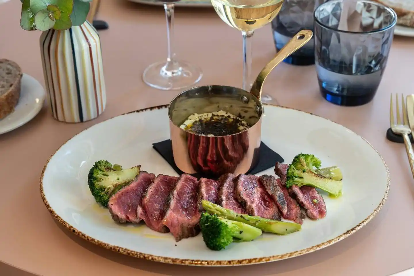 Catalonia Excelsior Restaurant