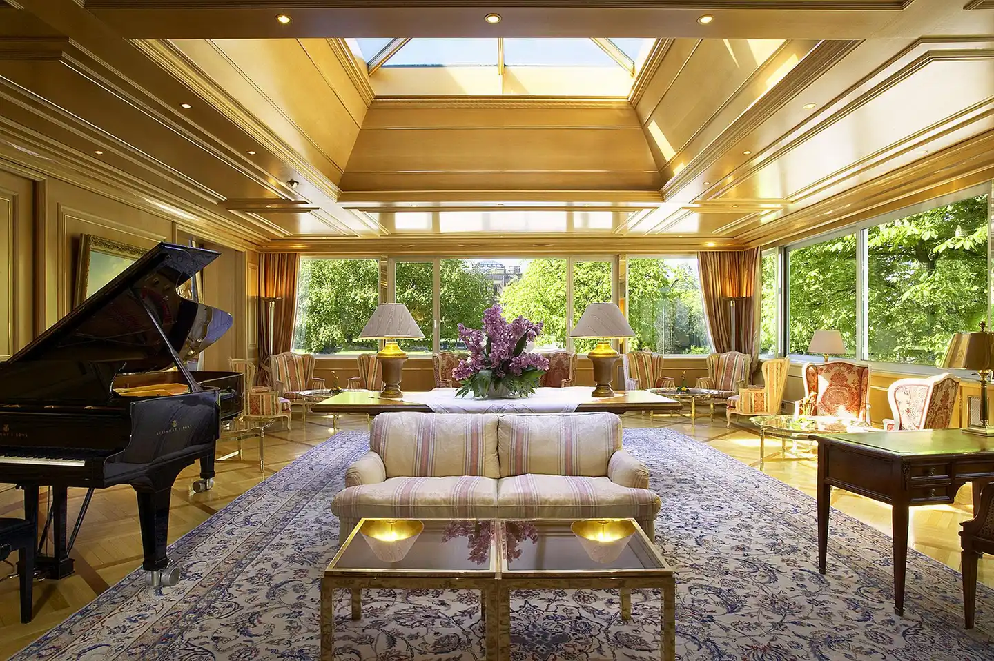 Colombi Lobby