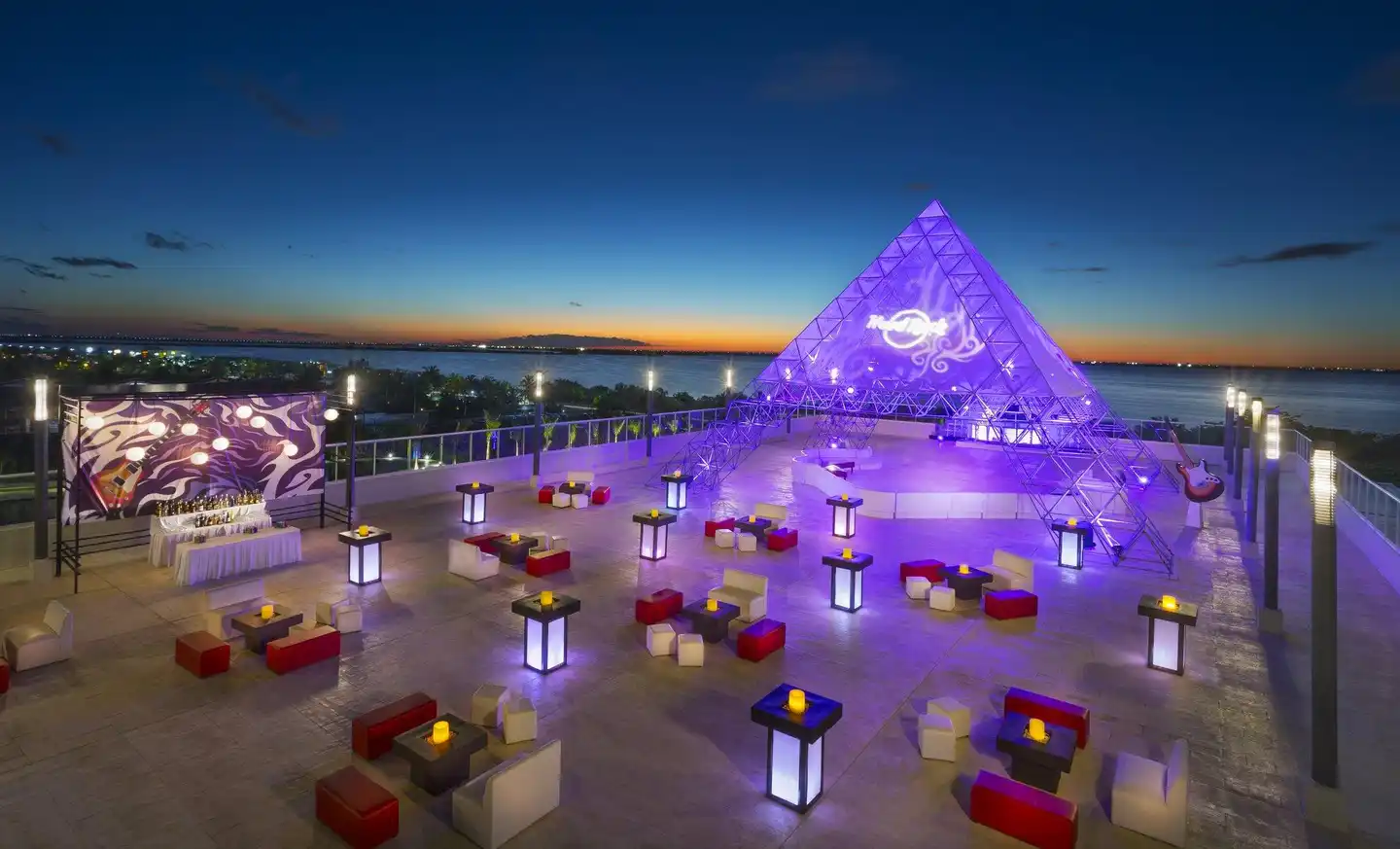 Hard Rock Hotel Cancun Bar