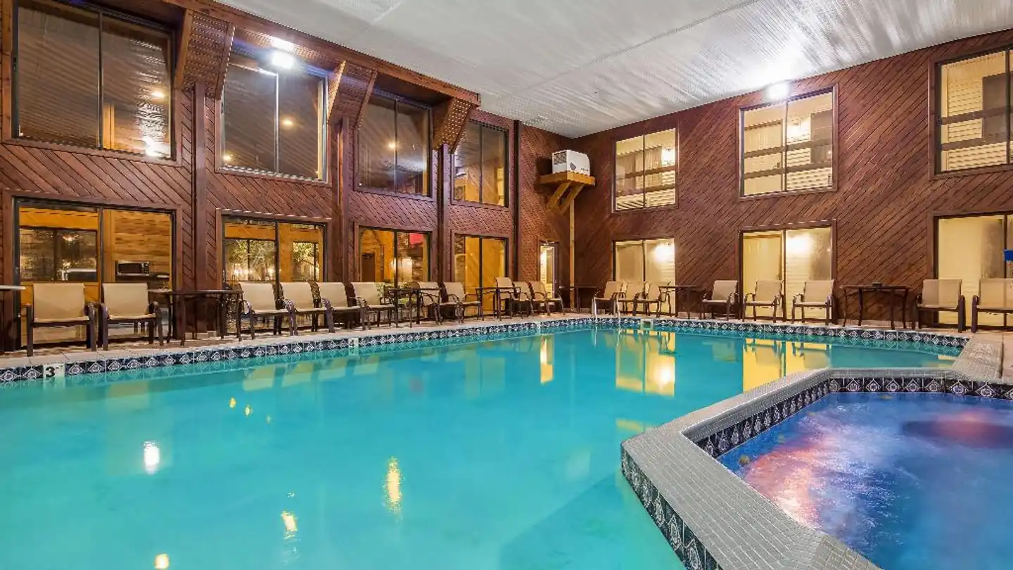 Best Western Plus Dockside Waterfront Inn Hallenbad