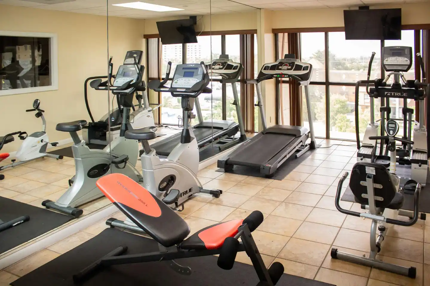 Regency Miami Airport by Sonesta Sport und Entertainment