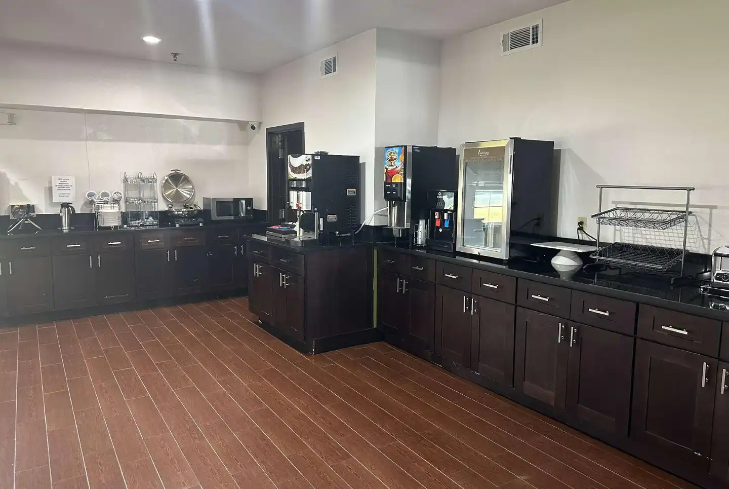 SureStay Plus Hotel by Best Western Macon West Lobby