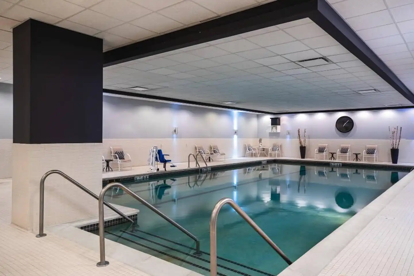 Renaissance Chicago O'Hare Suites Hotel Hallenbad