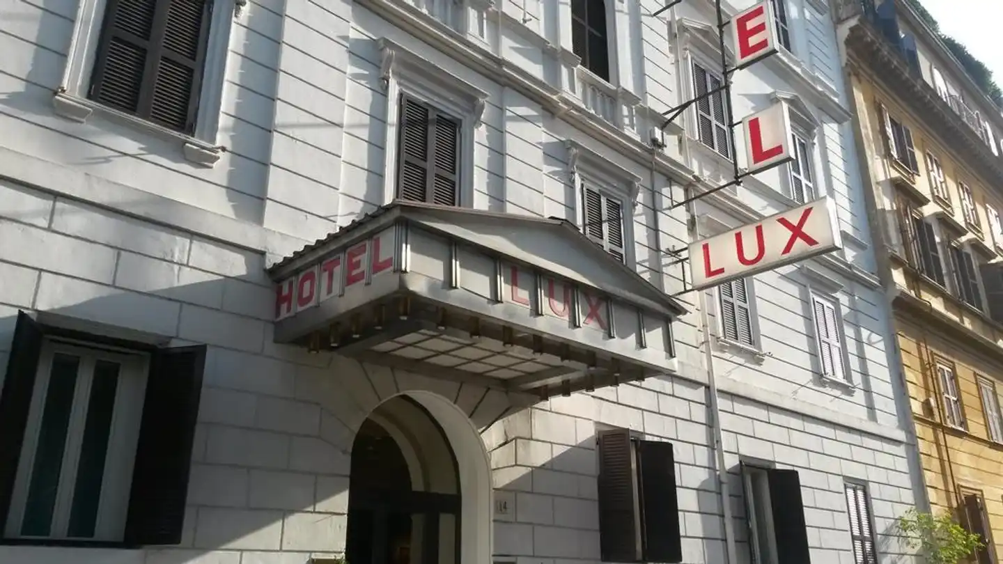 Hotel Lux Aussenansicht