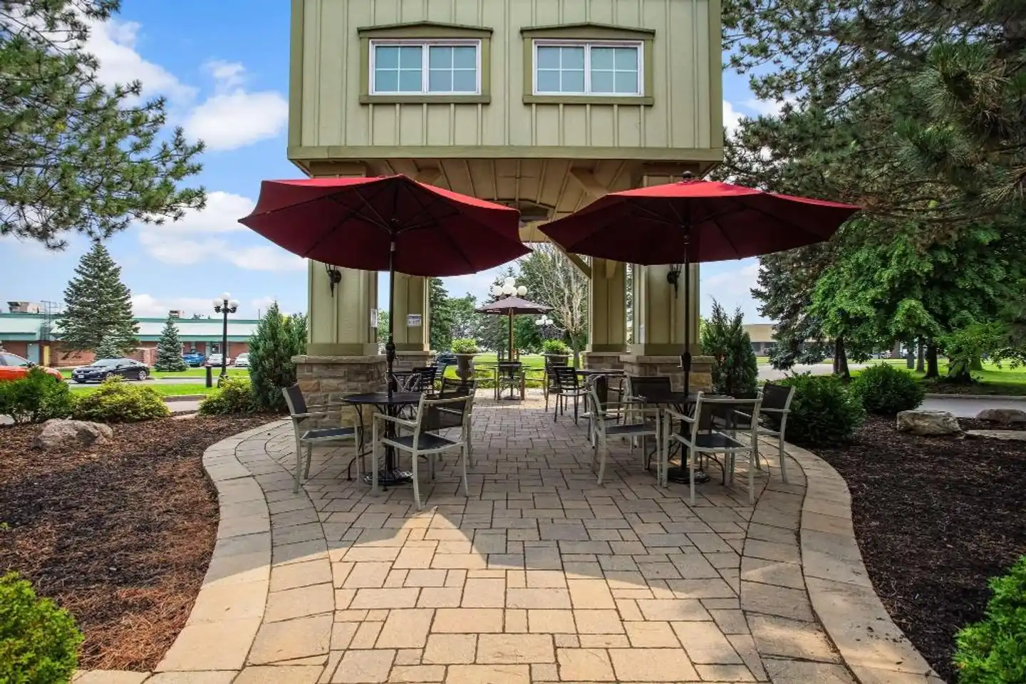 Best Western Parkway Inn & Conference Centre Terrasse