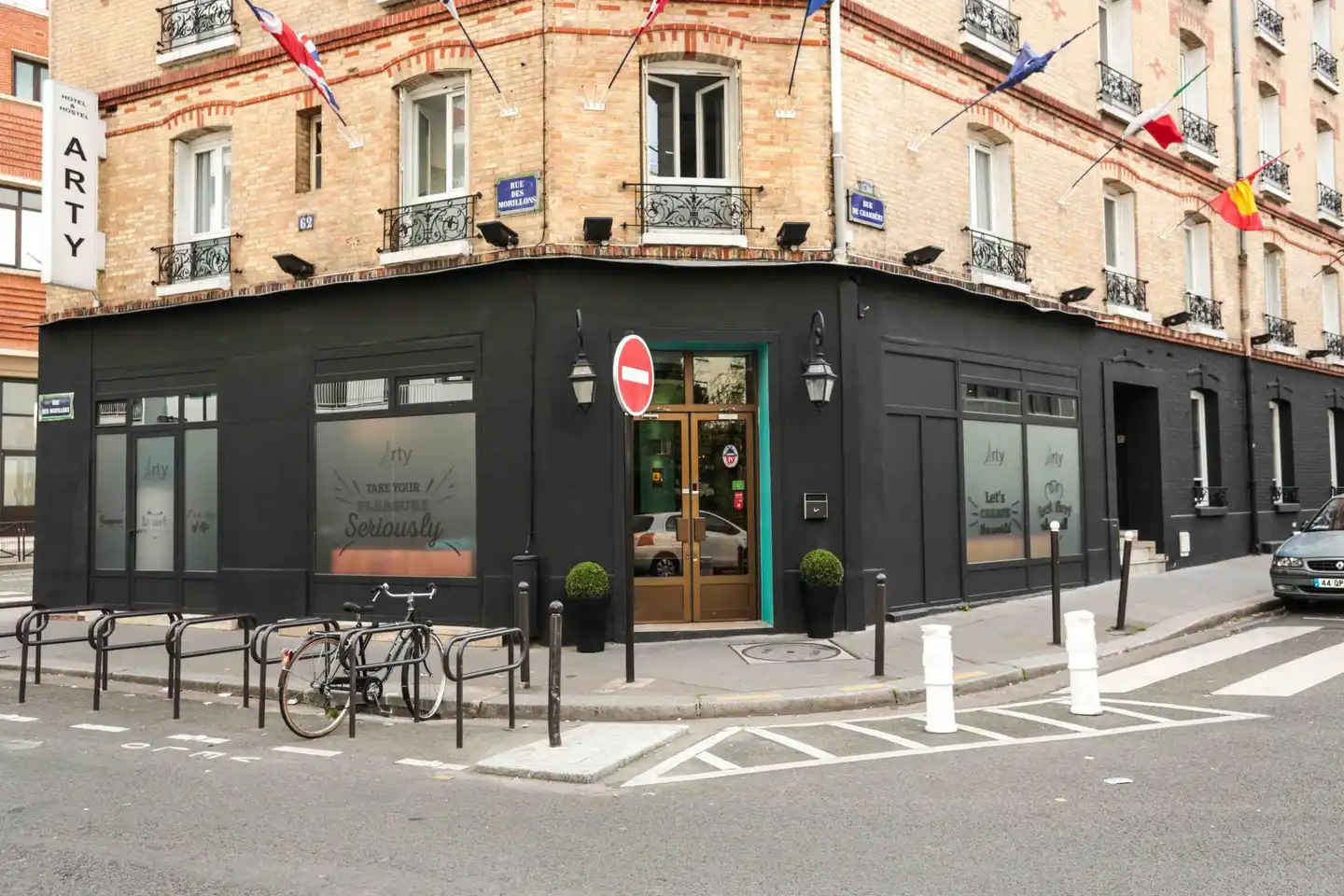 Arty Paris Hostel & Budget Hotel Aussenansicht