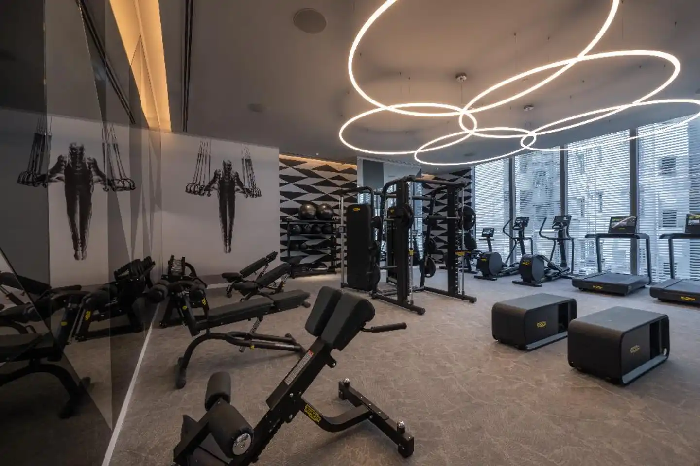 Mondrian Hong Kong Sport und Entertainment