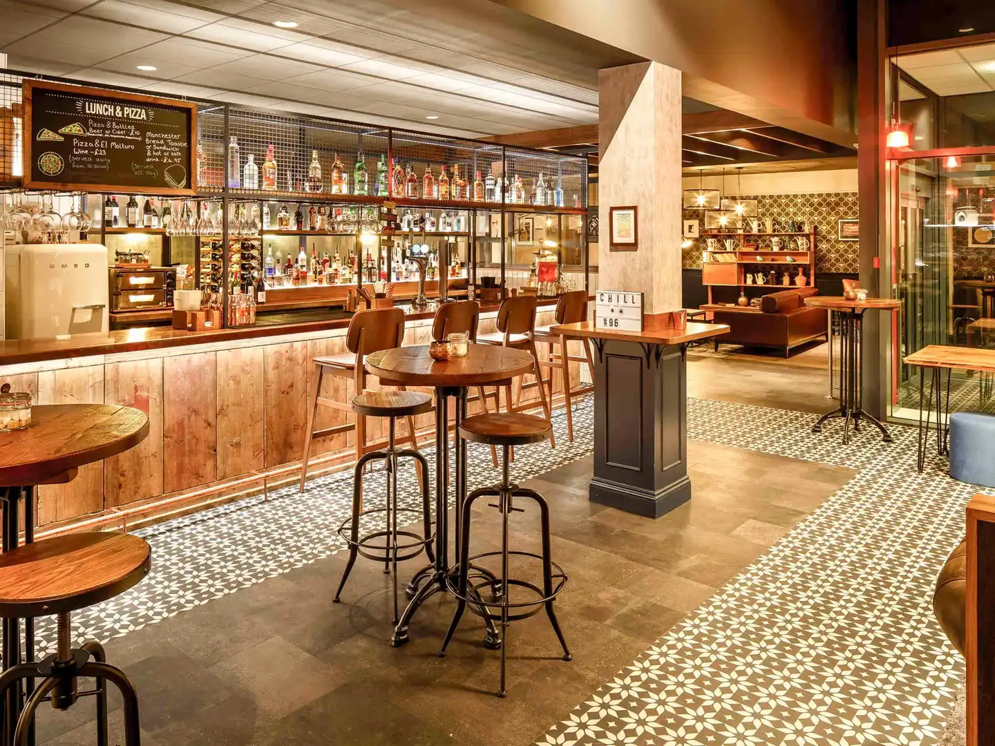 ibis Manchester Centre 96 Portland Street Bar