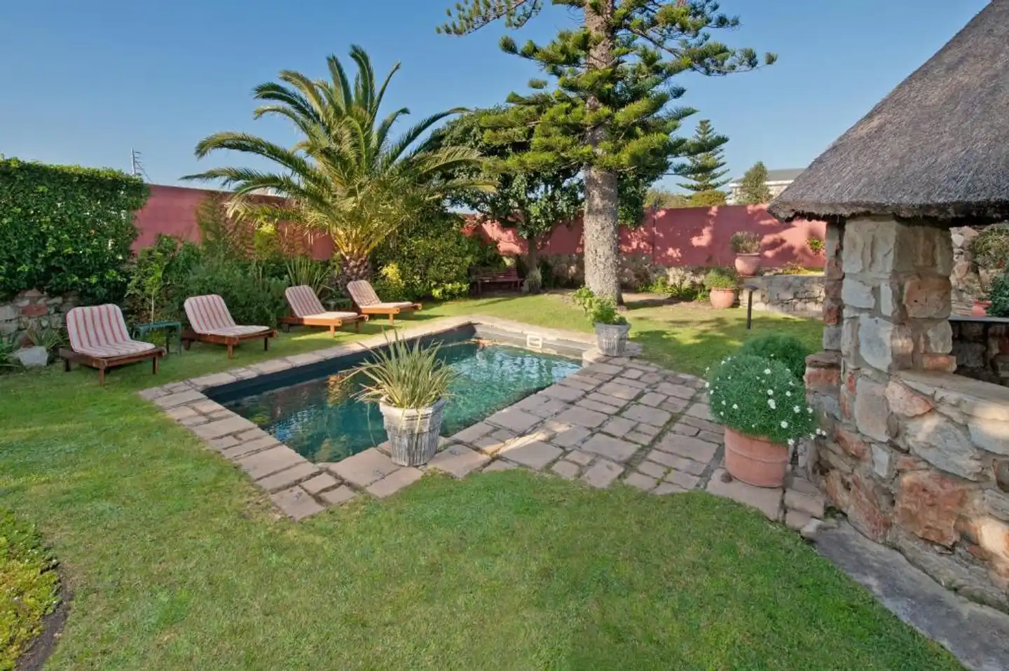 House on Westcliff Garten