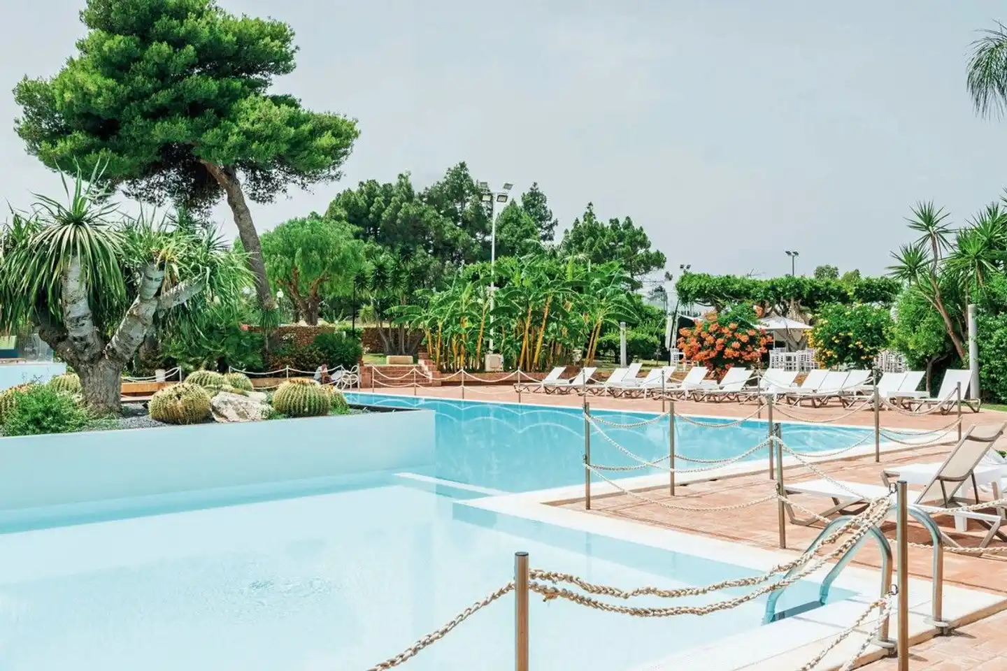 Villa Favorita Hotel e Resort Pool