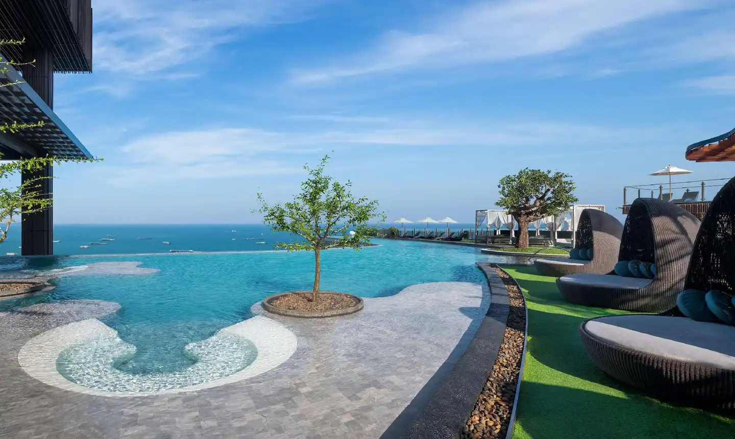 Hilton Pattaya Pool