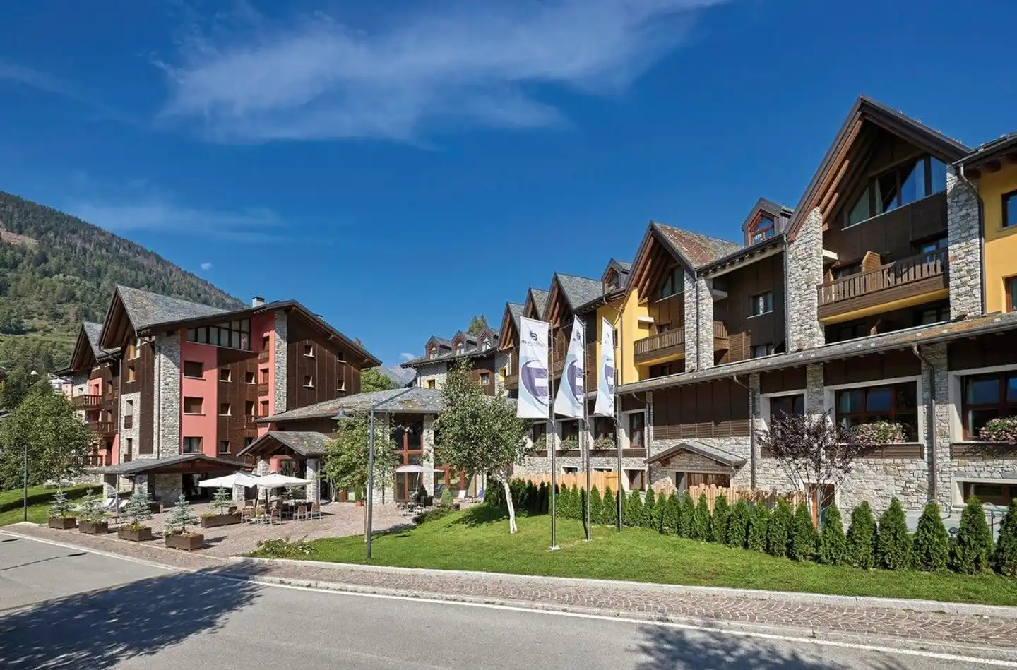 Blu Hotel Acquaseria Aussenansicht