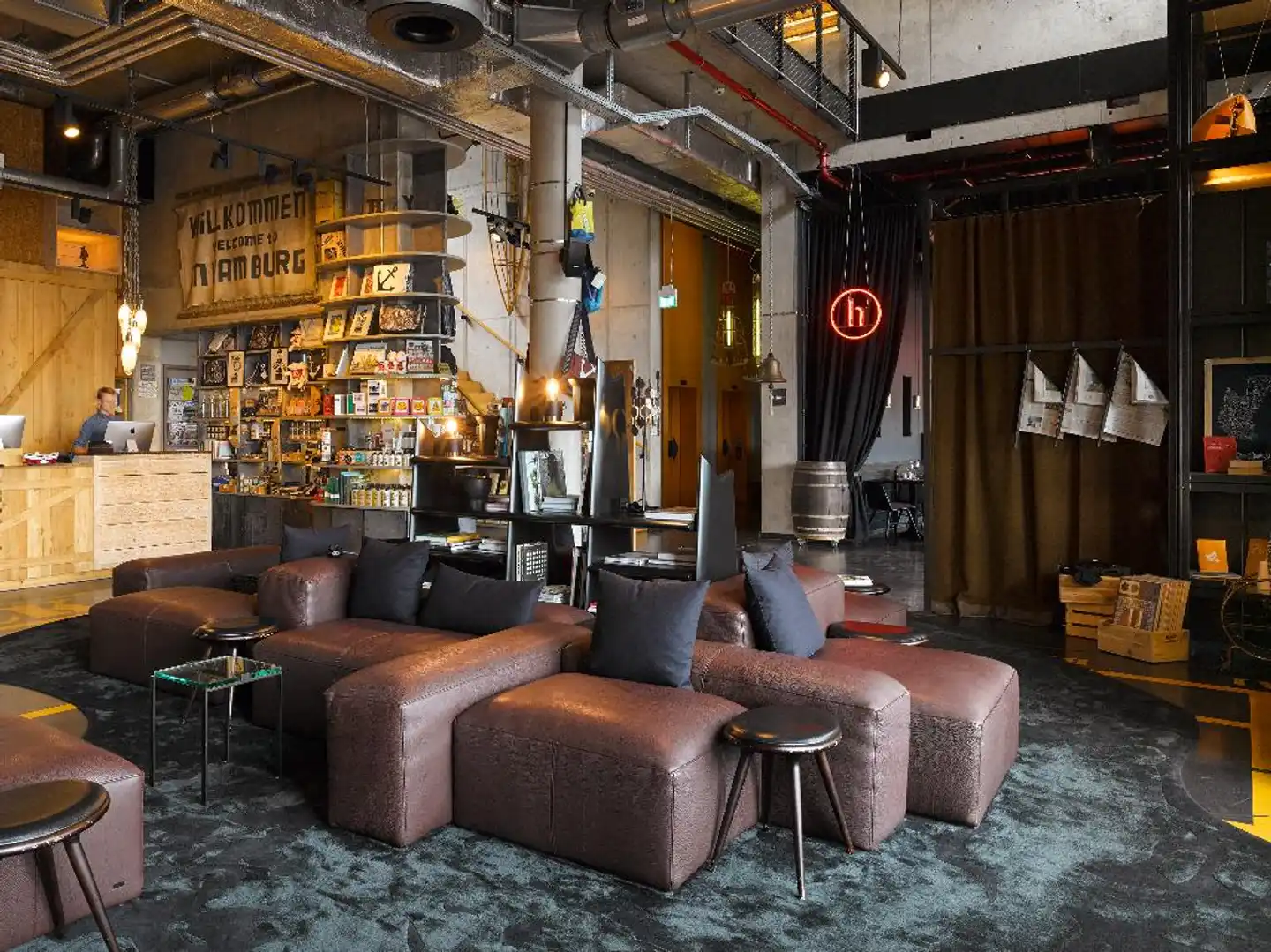 25hours Hotel Hamburg HafenCity Bar