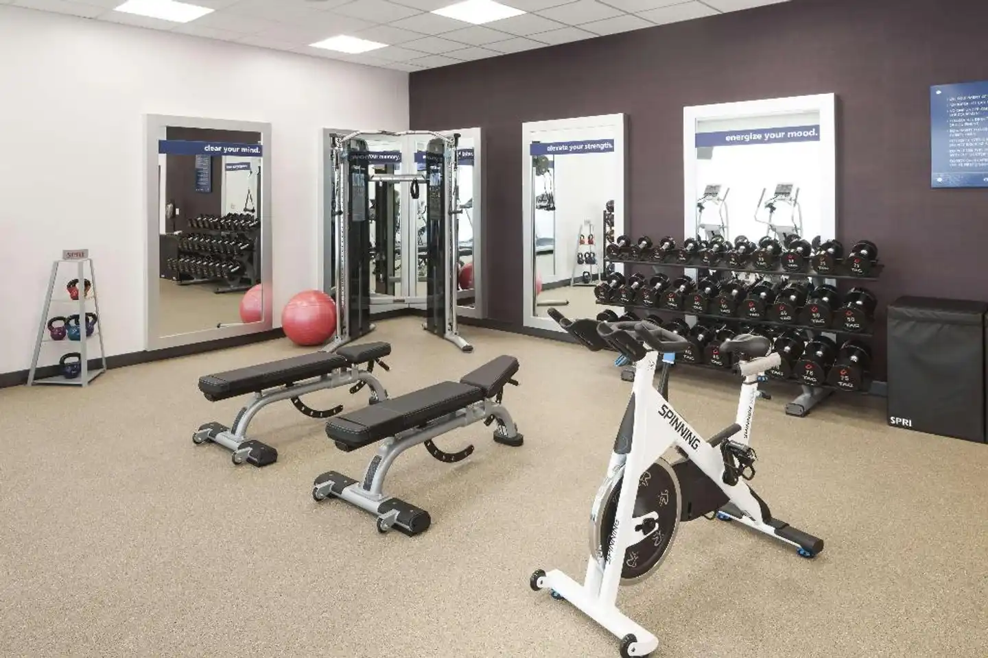 Hampton Inn & Suites Phoenix Downtown Sport und Entertainment