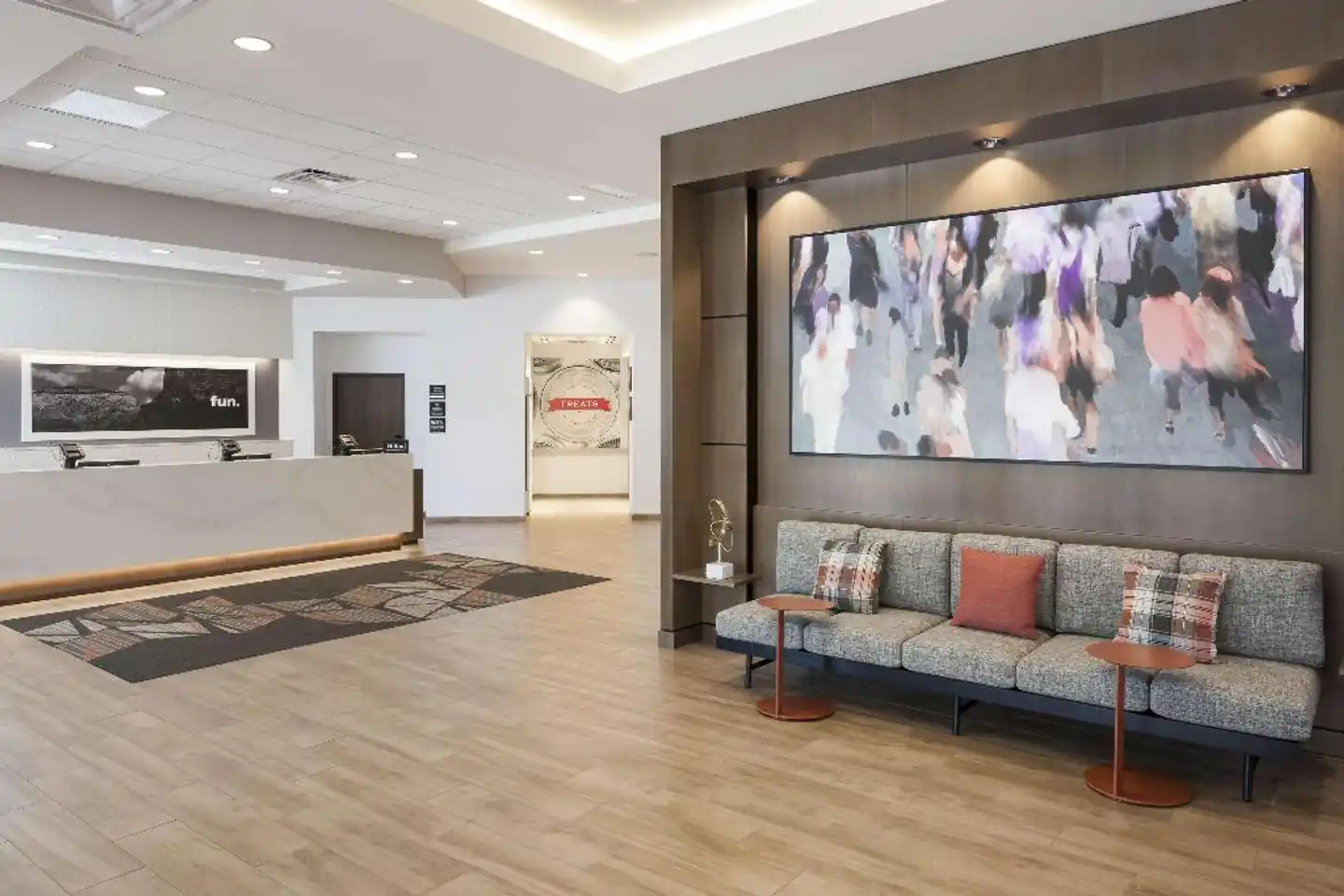 Hampton Inn & Suites Phoenix Downtown Lobby