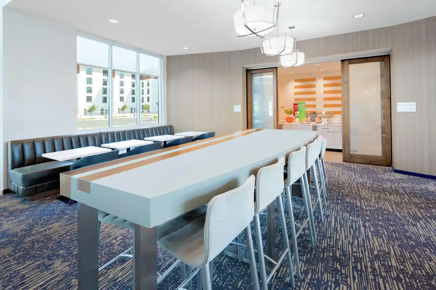 Hampton Inn & Suites San Diego Airport Liberty Station Bar