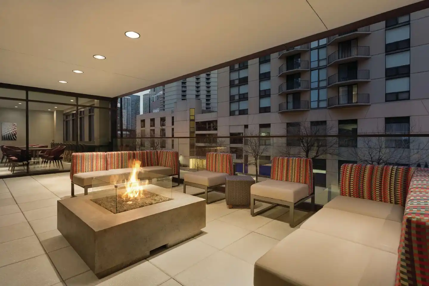Home2 Suites by Hilton Chicago River North Lobby