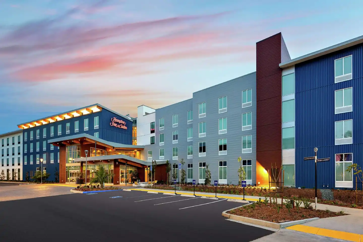 Hampton Inn & Suites San Diego Airport Liberty Station Aussenansicht