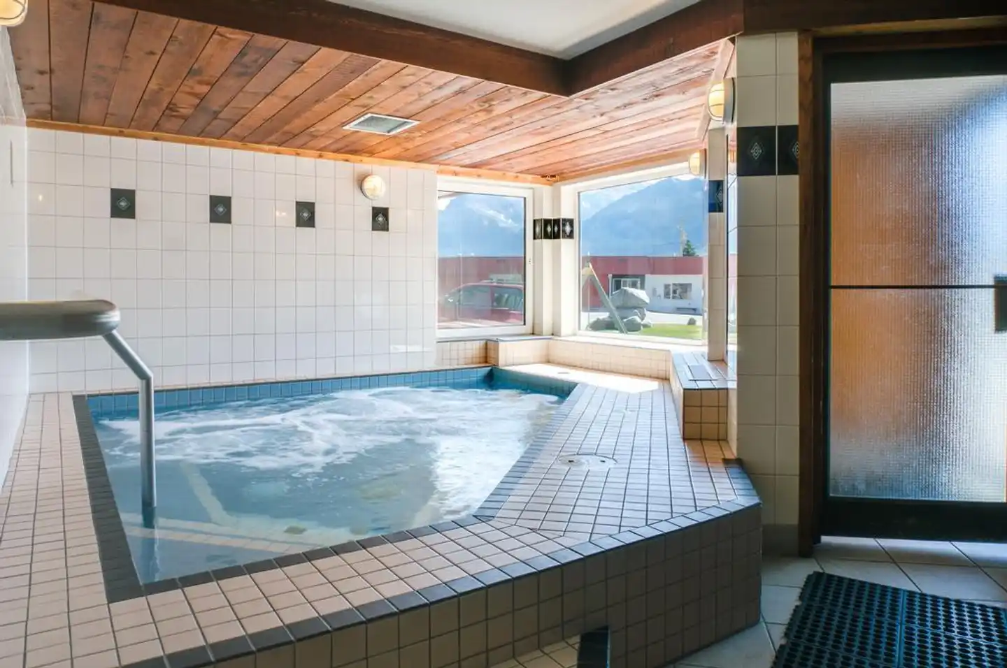Canmore Rocky Mountain Ski Lodge Hallenbad