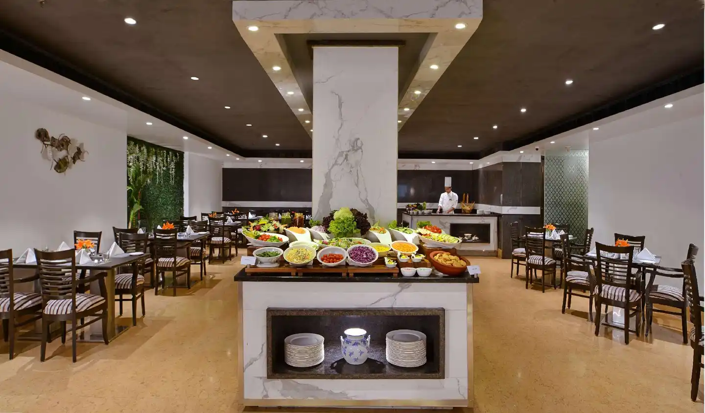 Taurus Sarovar Portico Restaurant